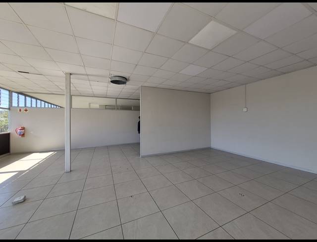 145M² RETAIL TO LET IN BIRNAM